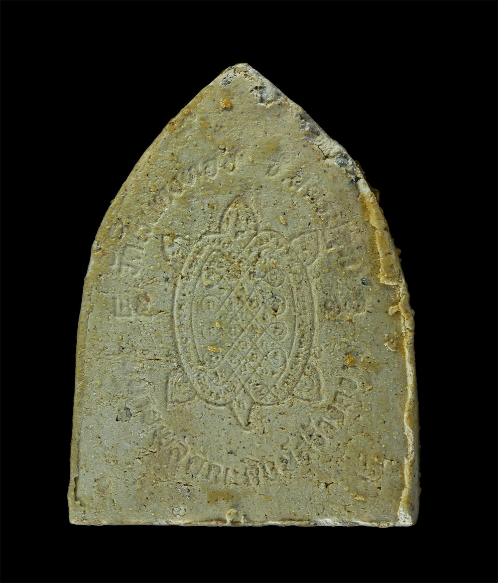 13Oct24 (30)p.jpg - พระสามพี่น้อง ปี2537 พิมพ์ใหญ่ หลวงปู่หลิว วัดไร่แตงทอง จ.นครปฐม หลังพญาเต่าเรือน รุ่นนายพลคณะศิษย์สร้างถวาย เนื้อผงพุทธคุณ พระเก่าสวย มวลสารดี น่าเก็ [..] | https://kamulet.in.th